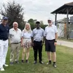 Markus Grimminger, Ludwig Pröll, Karin, Father Johannes und Horst auf dem Platz des Golfclubs Dillingen